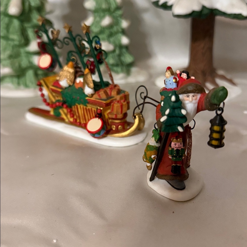 Dept 56 Festive Christmas Figurine Set “Father Christmas “ RETIRED